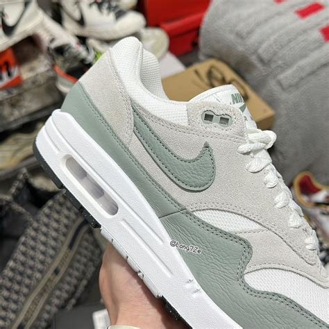 nike air groen kind|Green Nike Air.